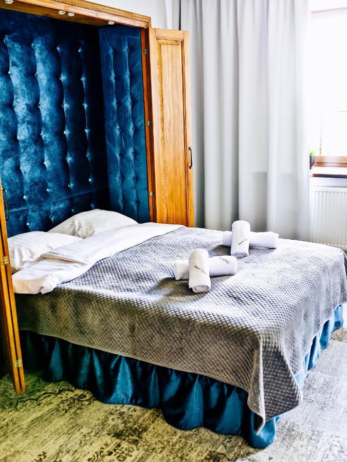 Dwor Karwacz Bed and Breakfast Przasnysz Eksteriør billede
