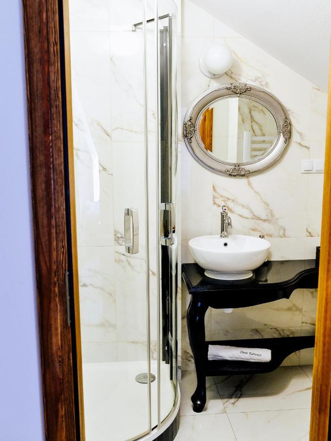 Dwor Karwacz Bed and Breakfast Przasnysz Eksteriør billede