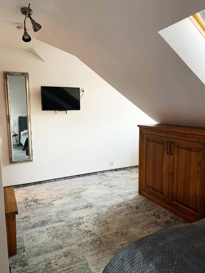 Dwor Karwacz Bed and Breakfast Przasnysz Eksteriør billede