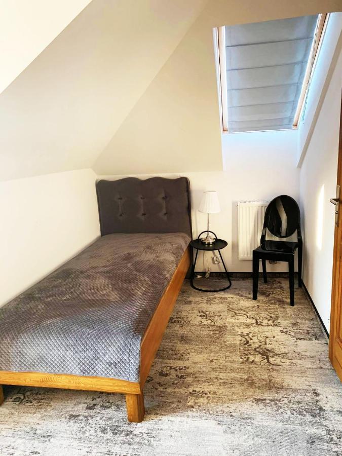 Dwor Karwacz Bed and Breakfast Przasnysz Eksteriør billede